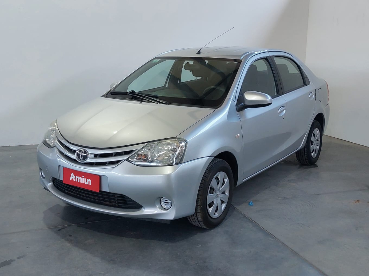 Toyota Etios Xs 1.5 4P 2014 - foto 2