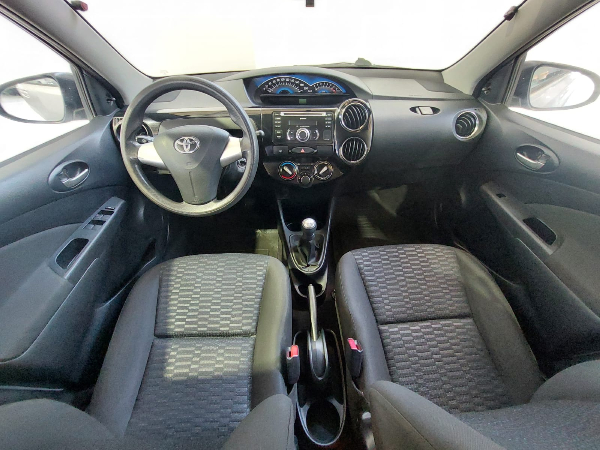 Toyota Etios Xs 1.5 4P 2014 - foto 4
